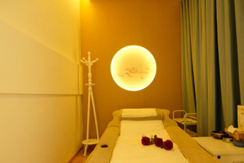 天津日式指压的寂静美学:在按压中听见雪落的声音